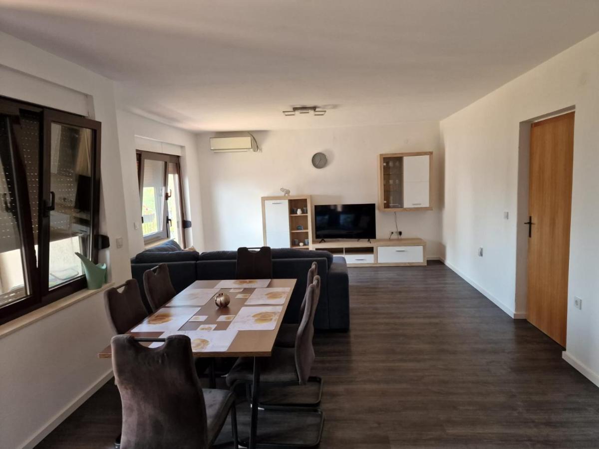 Apartament Bravo *
