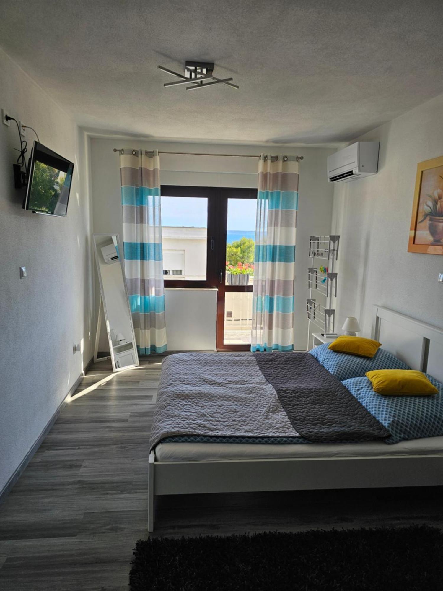 Apartma Bravo Podstrana